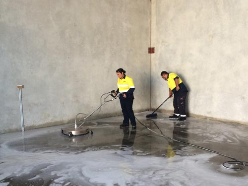 warehouse pressure cleaning
